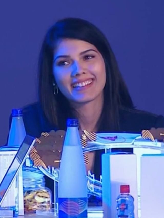 Who Is This Girl In IPL Auction From Sunrisers Hyderabad?